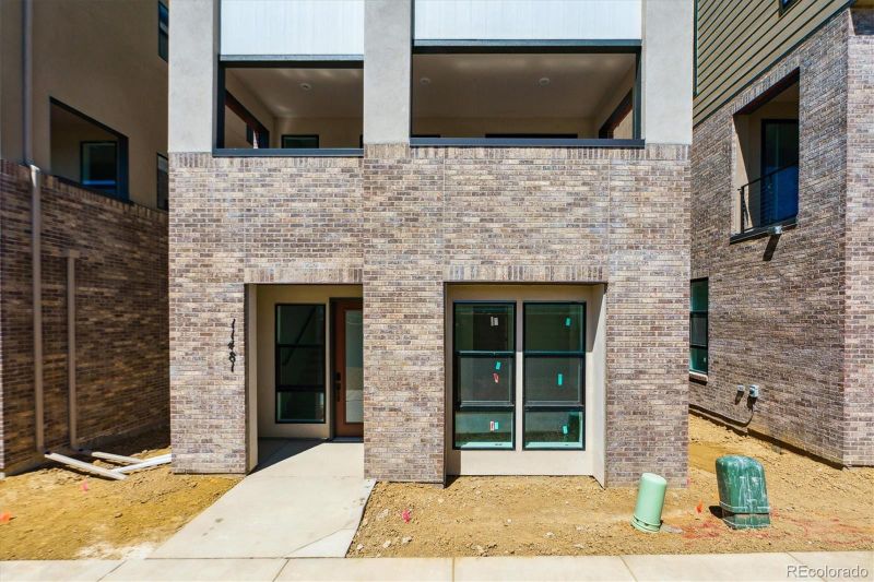 11481 E Briarwood Cir, Centennial, CO 80112