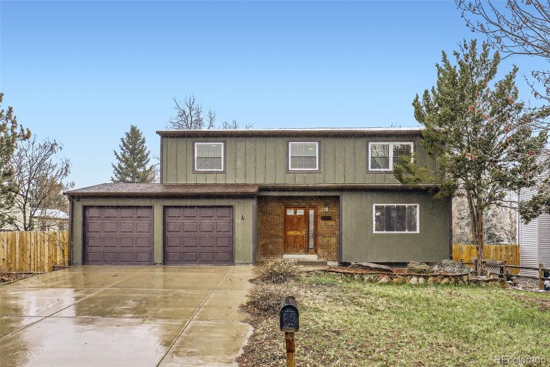 11864 E Idaho Dr, Aurora, CO 80012
