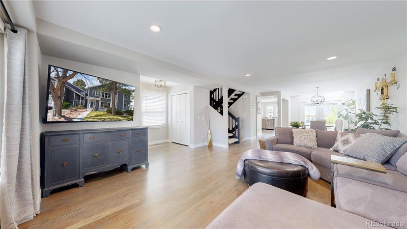 2353 S Jamaica St, Aurora, CO 80014