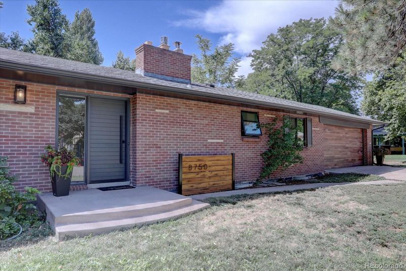 8750 W 8th Ave, Lakewood, CO 80215