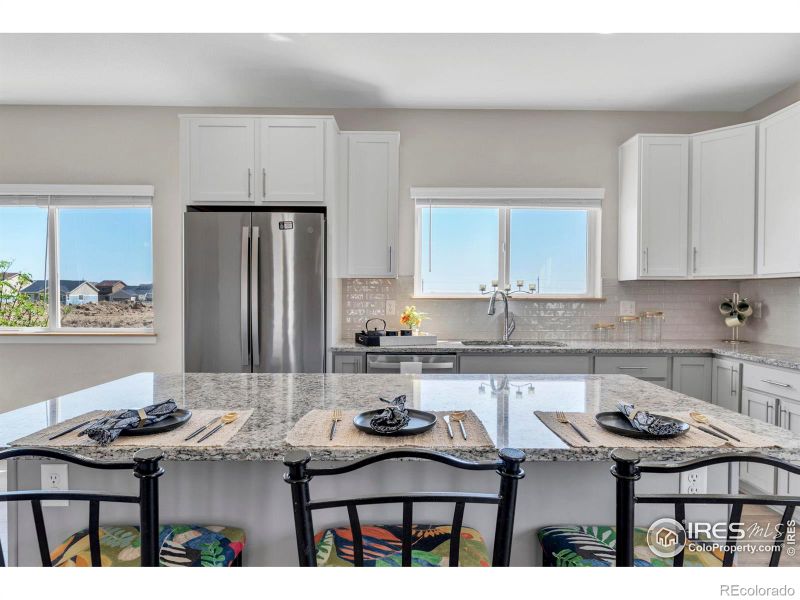 1302 S Oak Ct, Longmont, CO 80501