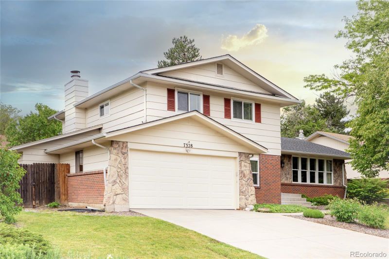 7328 S Kit Carson St, Centennial, CO 80122