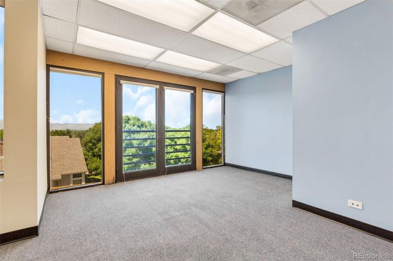 3989 E Arapahoe Rd #325, Centennial, CO 80122