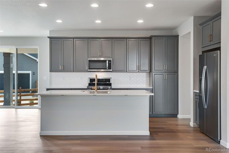 10692 Truckee St, Commerce City, CO 80022