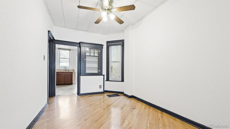 553 N Logan St, Denver, CO 80203