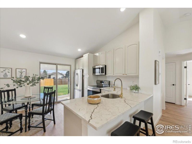 2476 Sunset Dr, Longmont, CO 80501