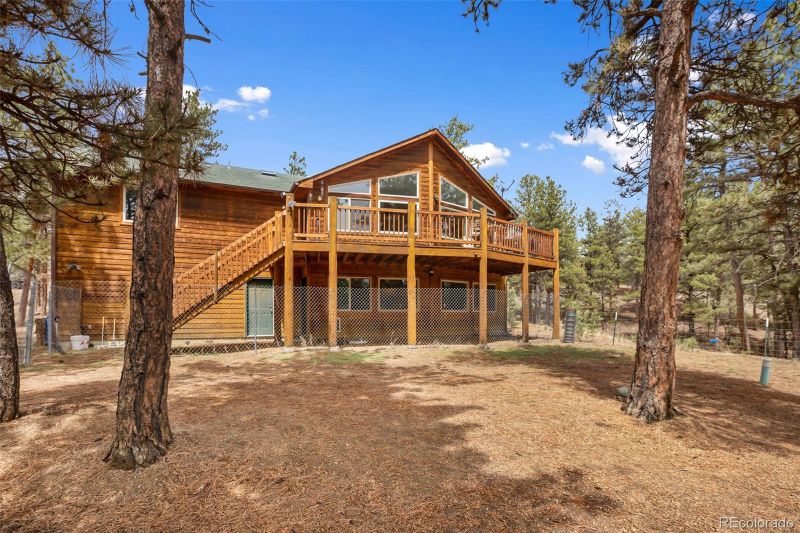 82 Bradshaw Rd, Florissant, CO 80816