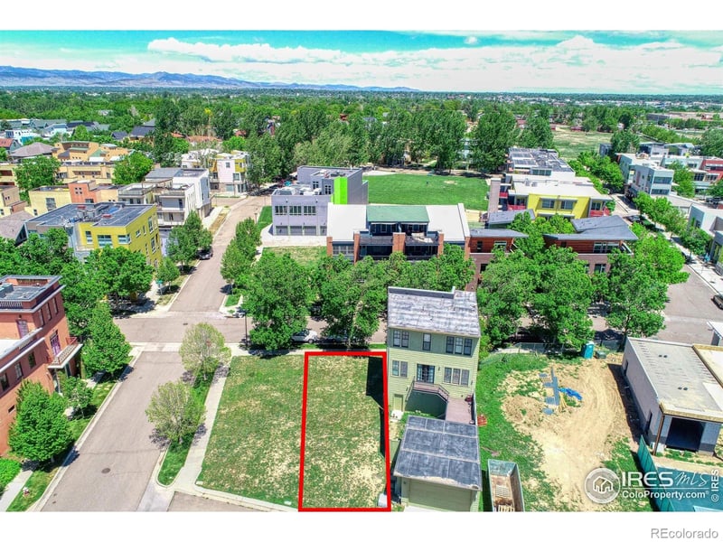 1105 Neon Forest Cir, Longmont, CO 80504