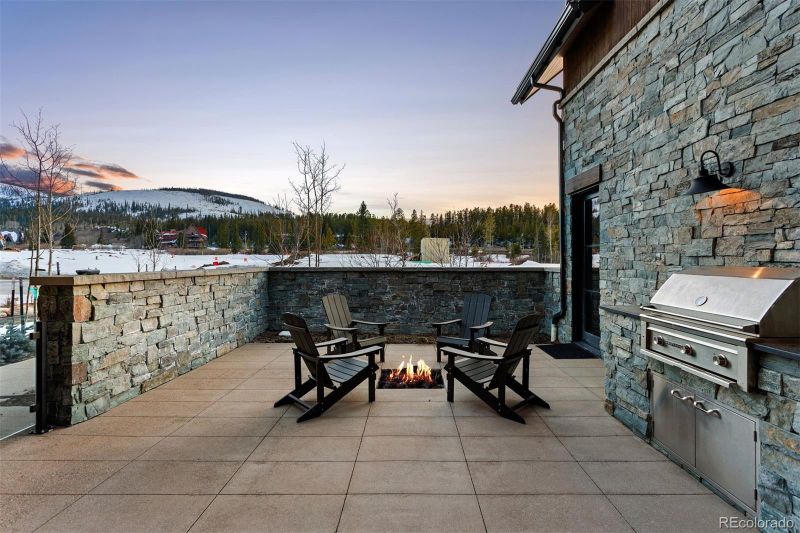 212 Beaver Lodge Rd, Winter Park, CO 80482