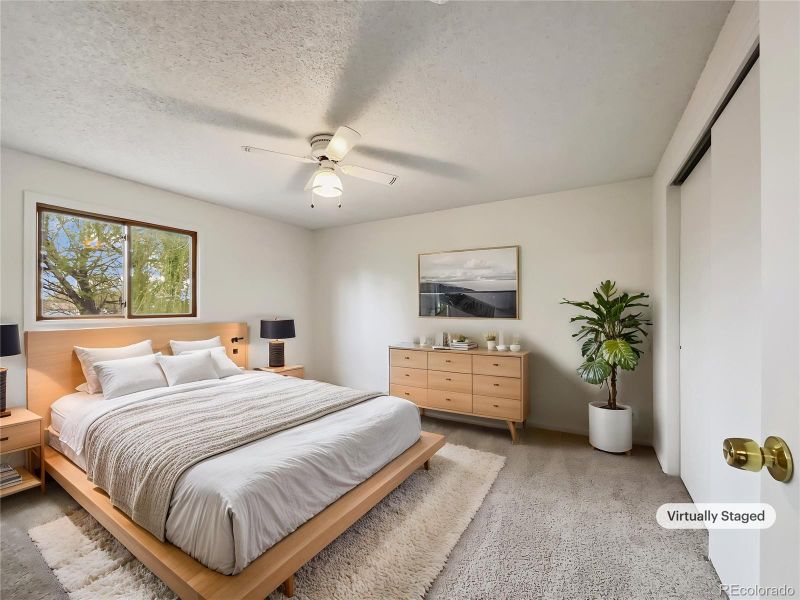 1143 N Redbud Dr, Loveland, CO 80538