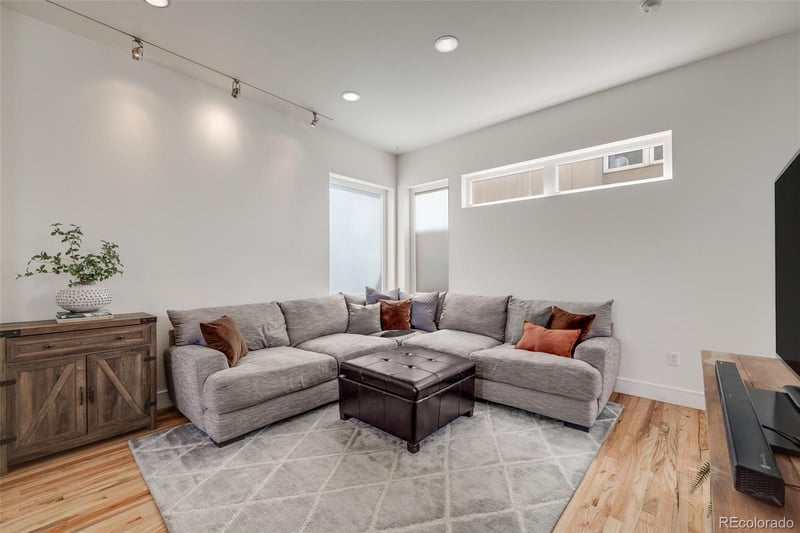 2607 W 24th Ave, Denver, CO 80211