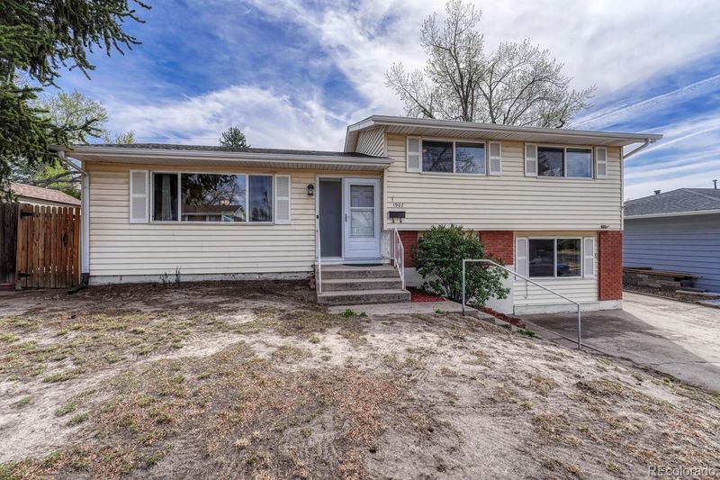 1907 Snyder Ave, Colorado Springs, CO 80909