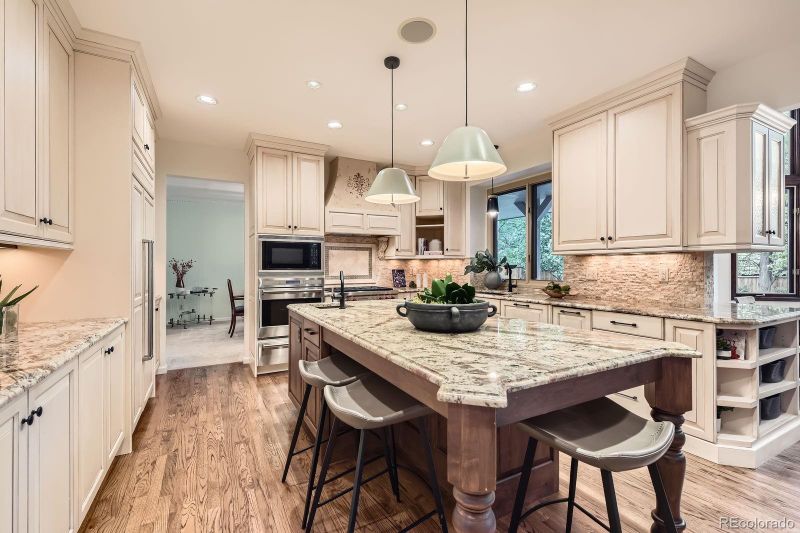 5390 S Geneva St, Englewood, CO 80111