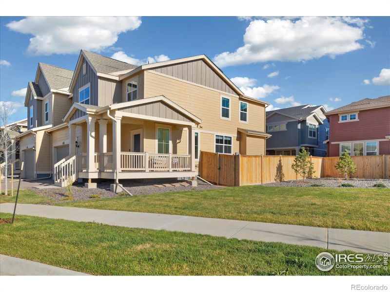 2260 Crescent Cir, Erie, CO 80026