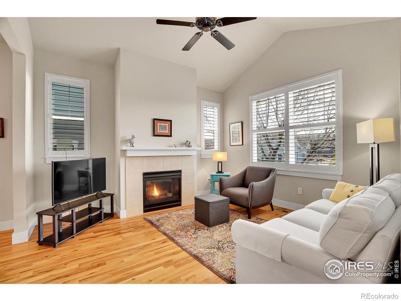 541 Hoyt Ln, Lafayette, CO 80026