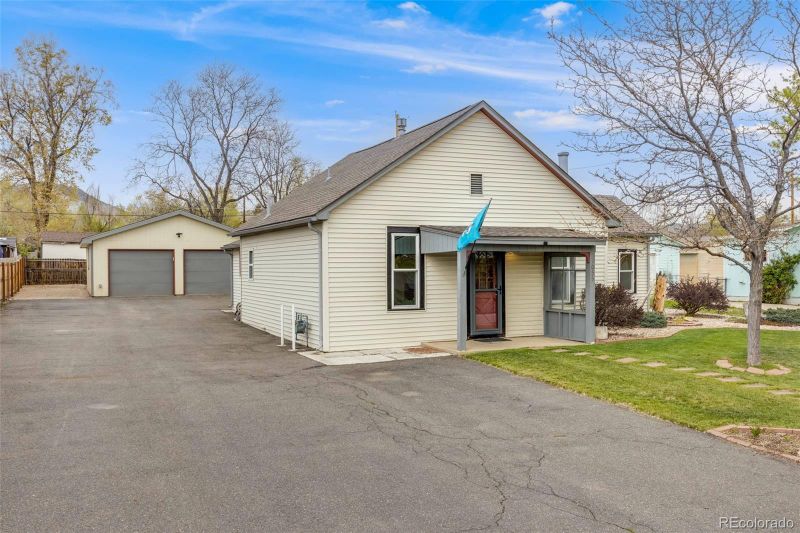 1055 Quartz St, Golden, CO 80401