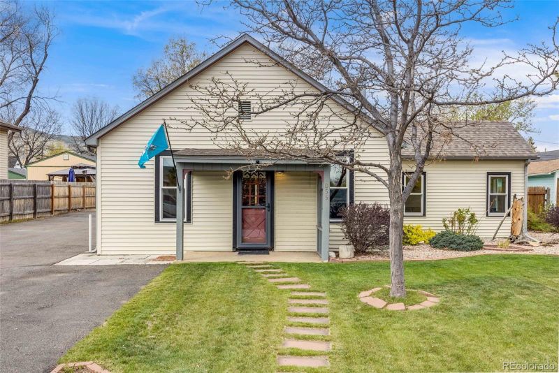 1055 Quartz St, Golden, CO 80401