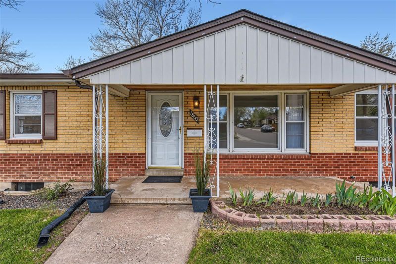 1860 W Crestline Dr, Littleton, CO 80120