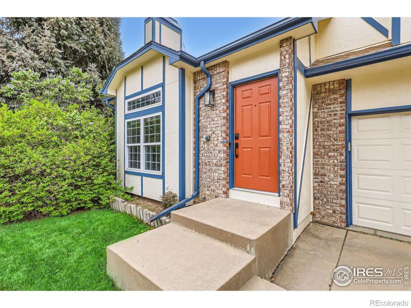 719 Cameron Ln, Longmont, CO 80504