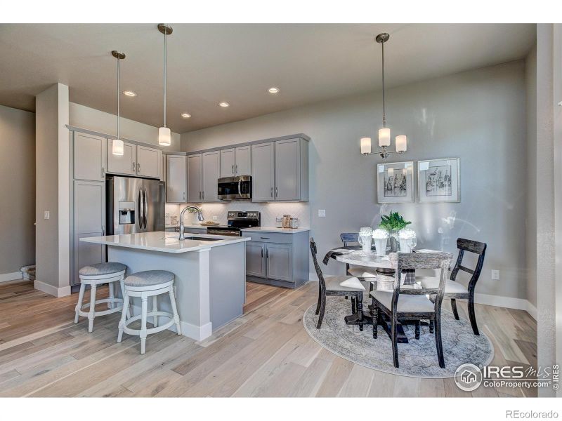 208 High Point Dr, Longmont, CO 80504