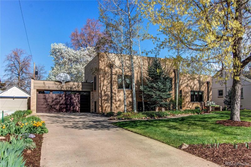 2838 Forest St, Denver, CO 80207