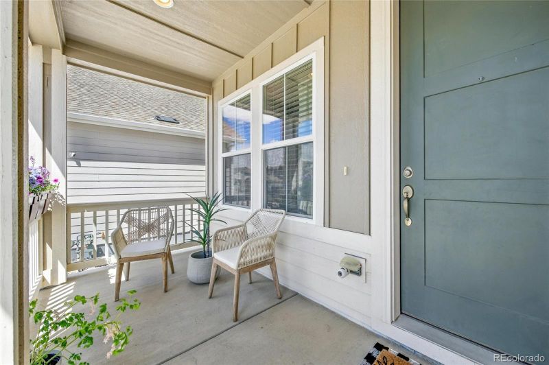 27857 E 8th Ave, Aurora, CO 80018