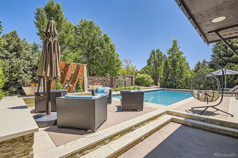 9470 S Silent Hills Dr, Lone Tree, CO 80124