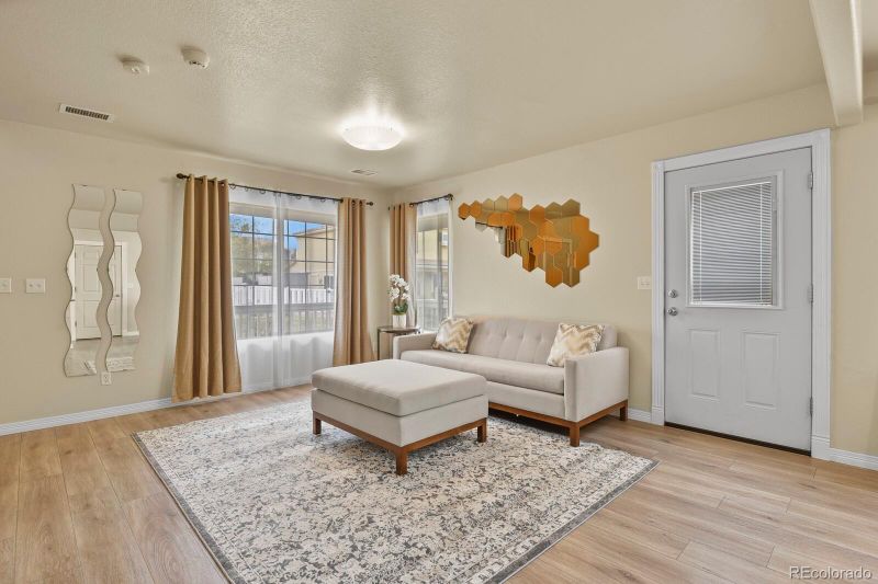 21422 E 47th Ave, Denver, CO 80249