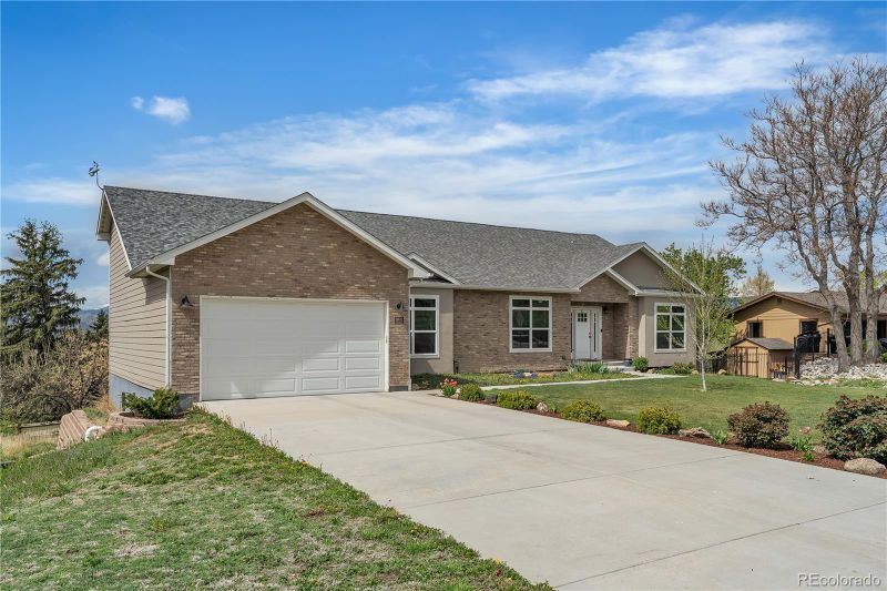 6839 Estes Dr, Arvada, CO 80004