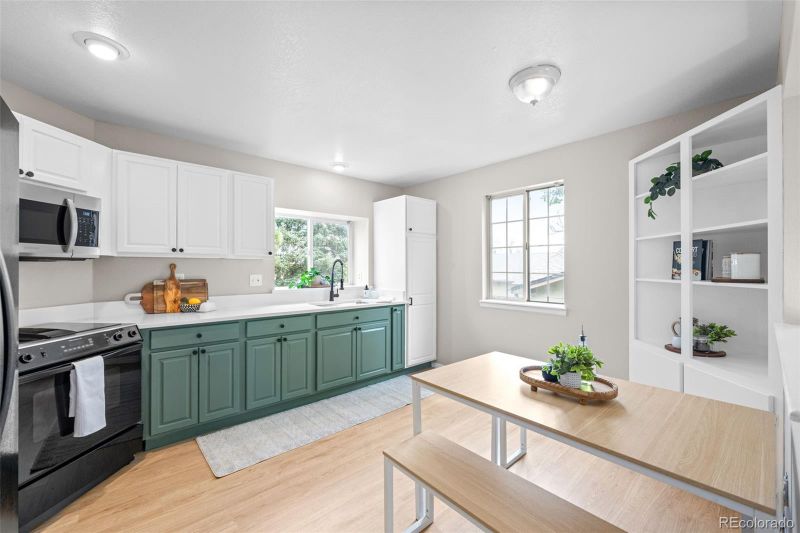 6183 Xavier St, Arvada, CO 80003
