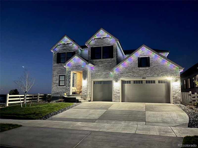 6860 S Yantley Ct, Aurora, CO 80016