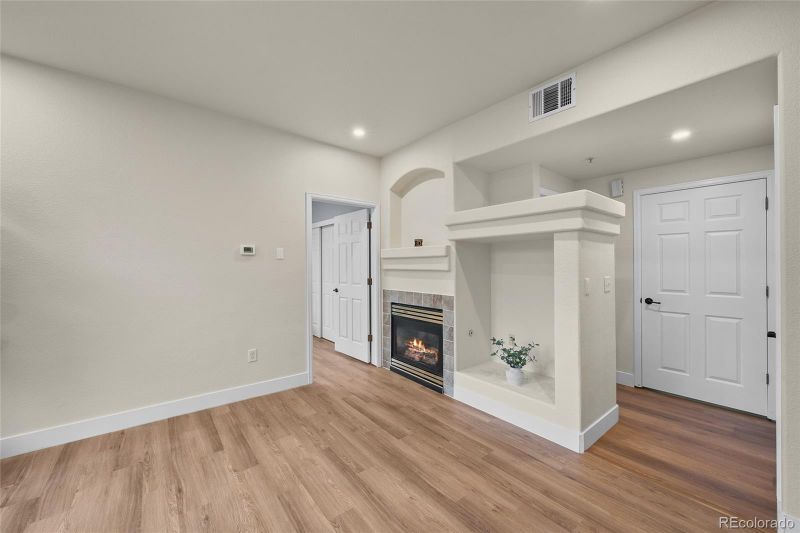 9590 E Florida Ave #1025, Denver, CO 80247