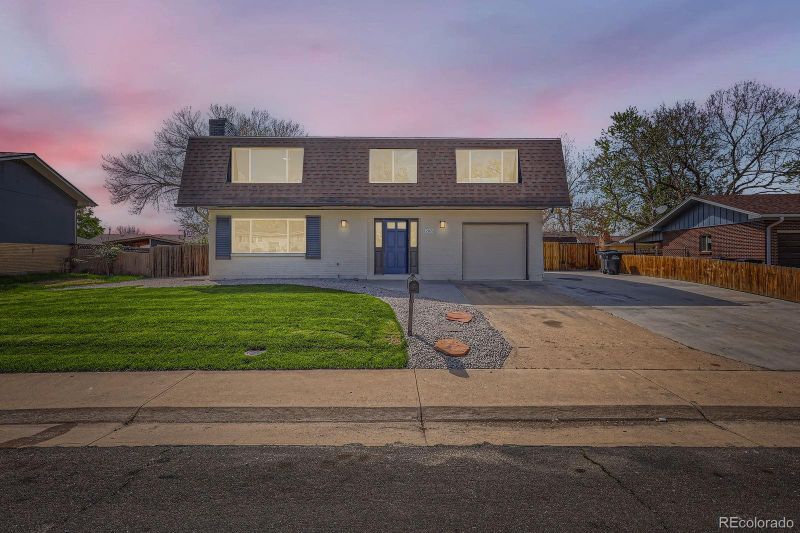 5203 Scranton St, Denver, CO 80239