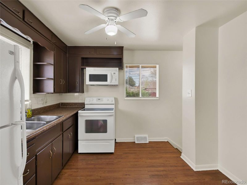 6800 Fern Dr, Denver, CO 80221