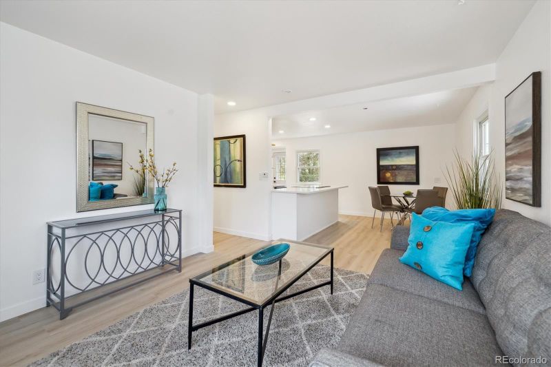 2120 Oak Pl, Thornton, CO 80229