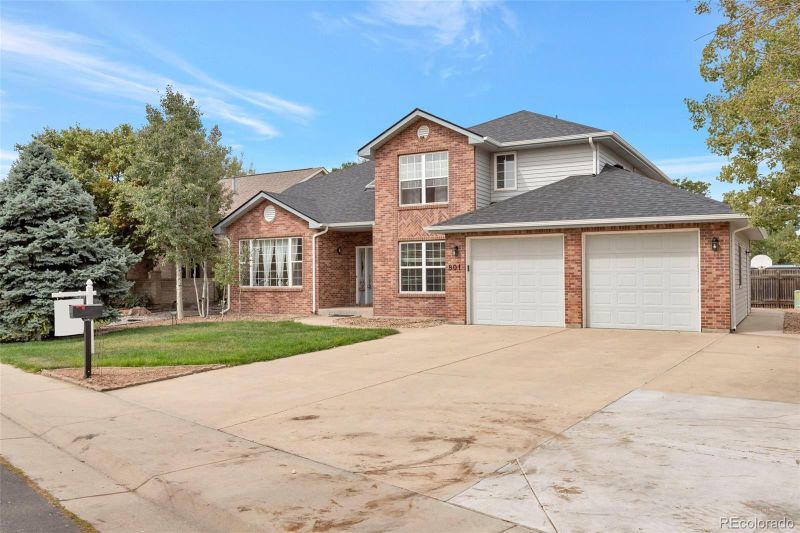 801 S 15th Ave, Brighton, CO 80601