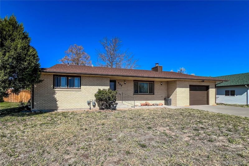 407 High St, Wiggins, CO 80654