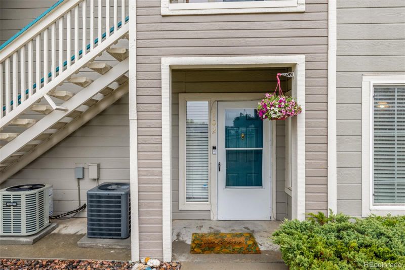 8465 Pebble Creek Way #102, Highlands Ranch, CO 80126