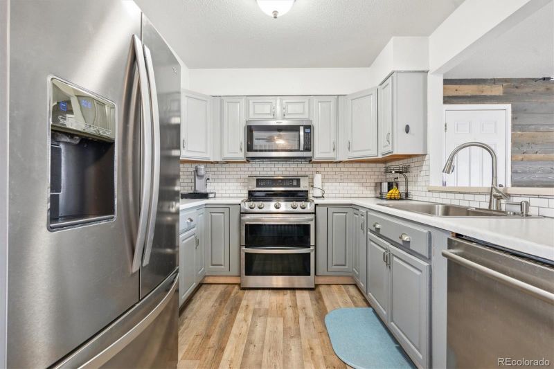 3660 S Ouray Cir, Aurora, CO 80013