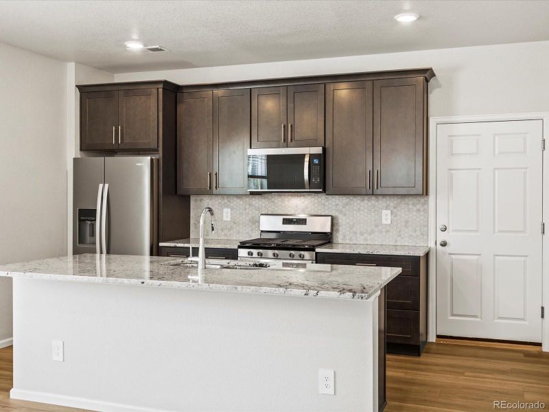 6531 N Malaya St, Aurora, CO 80019
