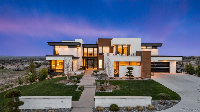 651 Emberglow Ln, Highlands Ranch, CO 80126