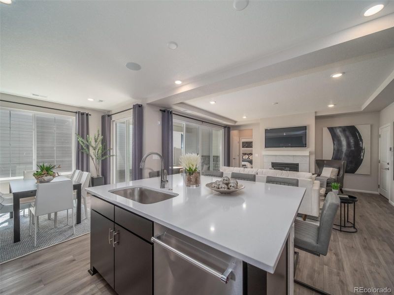 21895 E 51st St, Aurora, CO 80019