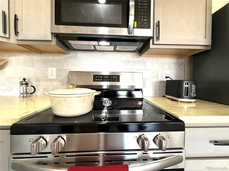 326 W Golden Eagle Way #328, Pueblo, CO 81007