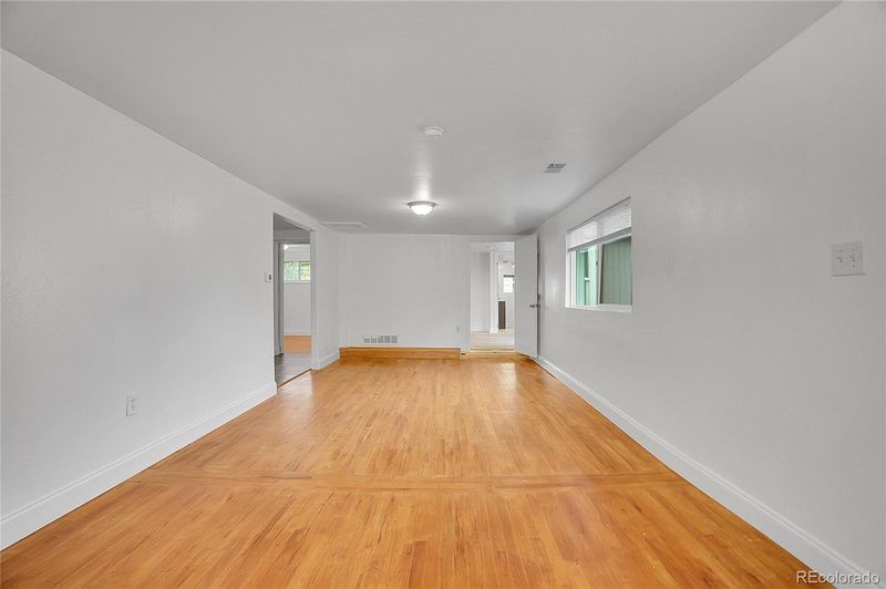 113 E Saint Clair Ave, Longmont, CO 80504