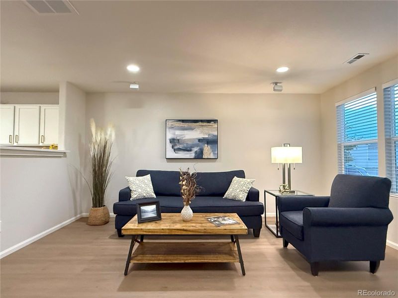 10676 Forester Pl, Longmont, CO 80504
