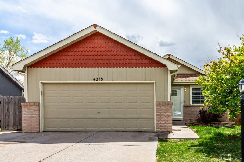4318 Suncreek Dr, Loveland, CO 80538