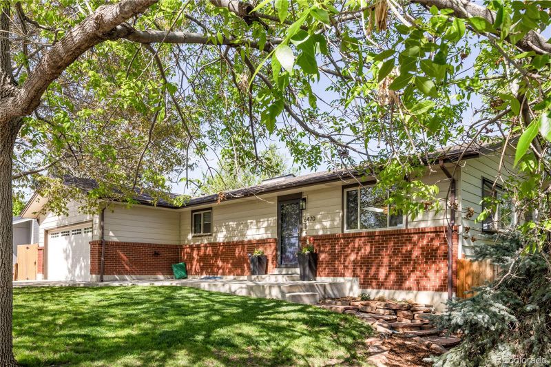 6470 Field St, Arvada, CO 80004