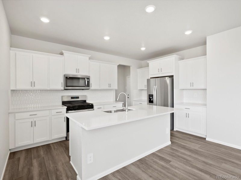 1965 S Coolidge Way, Aurora, CO 80018