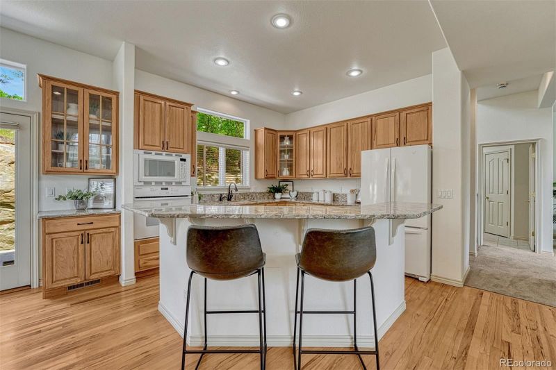 1135 Golden Hills Rd, Colorado Springs, CO 80919