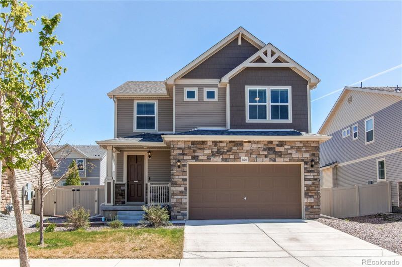 3671 Hazelwood Ln, Johnstown, CO 80534